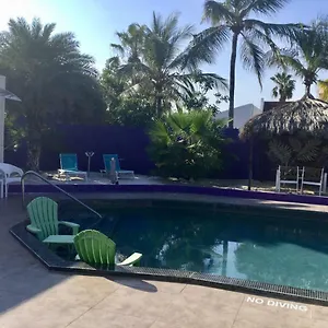 https://sandcastle-beach-apartments.comcaribbean.com